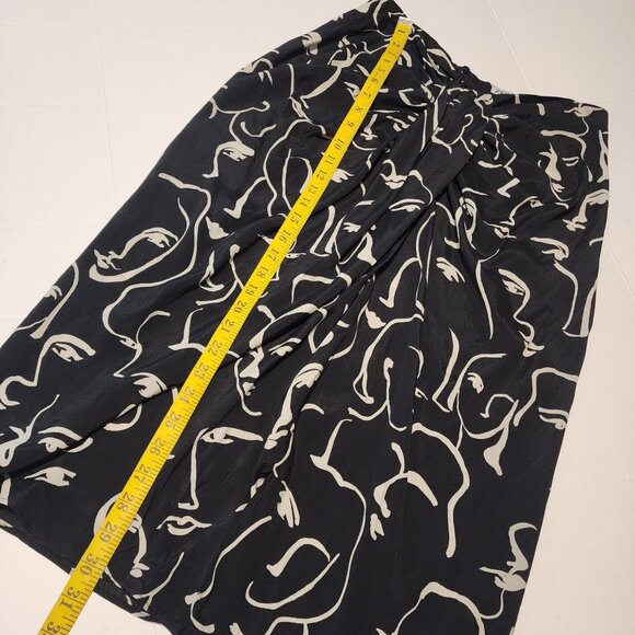 Zara sz L women skirt Black front knot face silhouette pattern - Picture 9 of 10